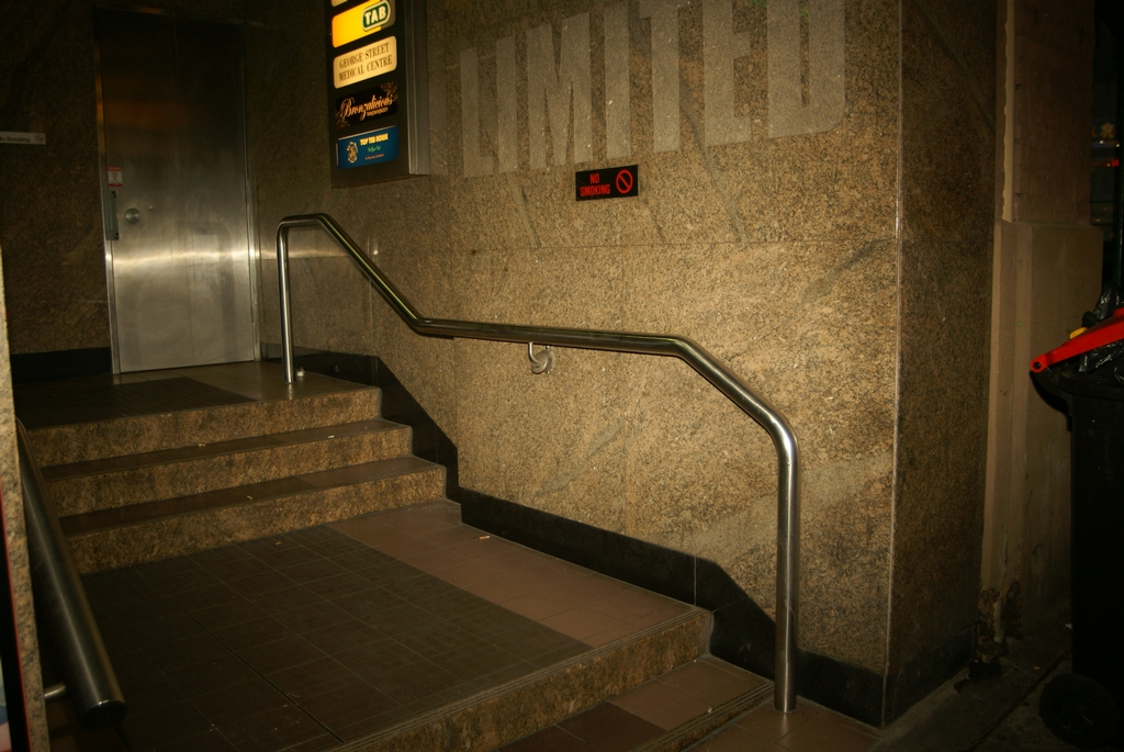 Hunter street Wall Rail